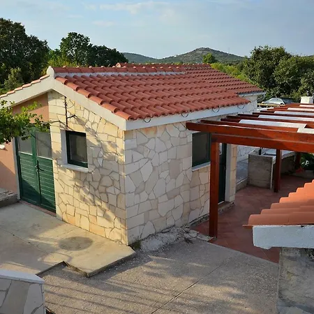 Holiday Suzana Holiday home Jadrija